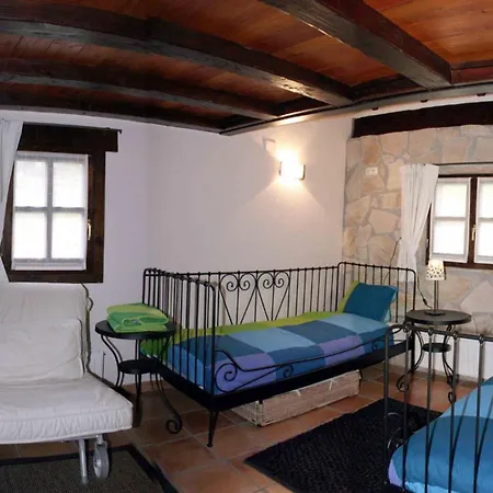 Rural Montebaserria Hostel Ziortza-Bolibar